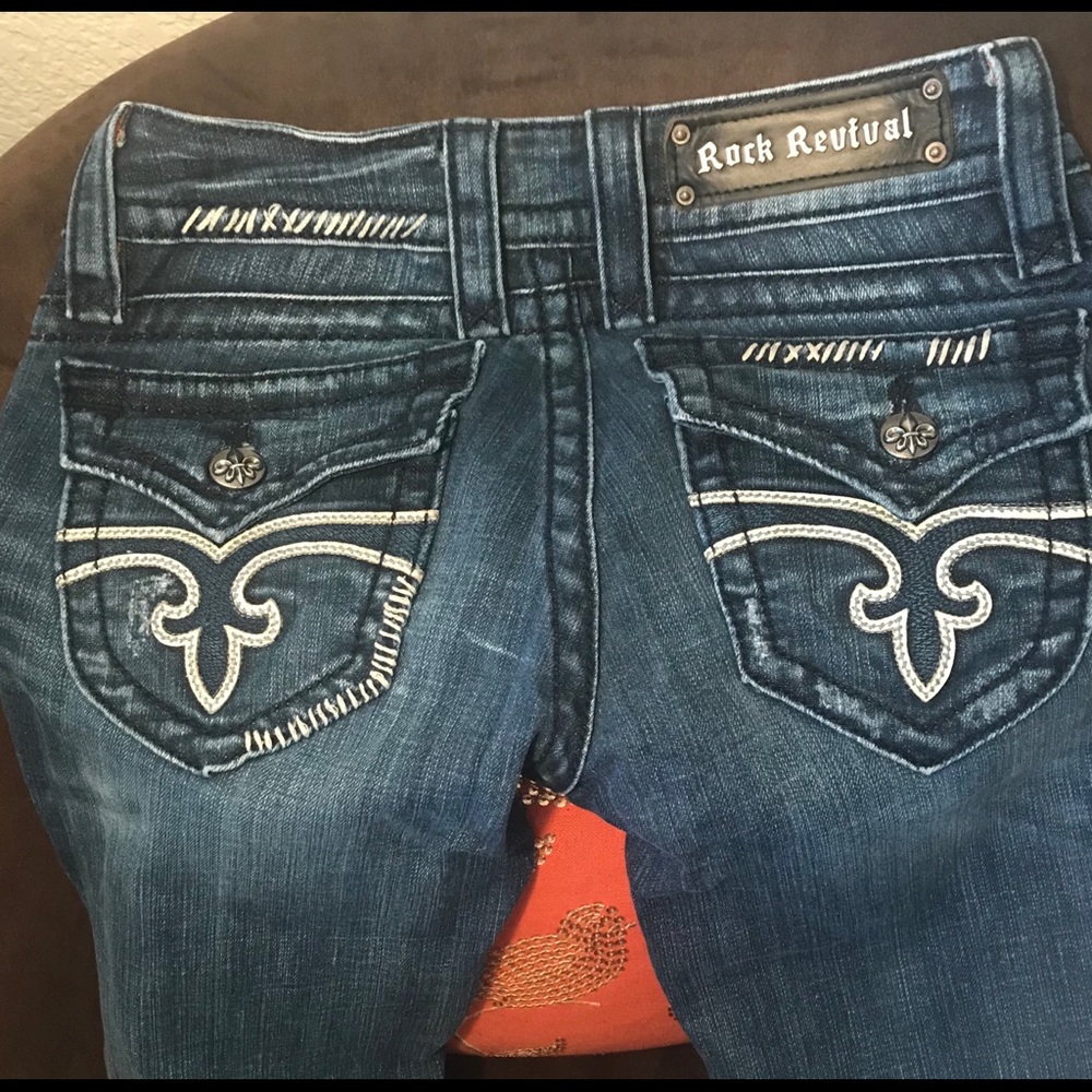 AUTHENTIC Rock and Revival jeans! SIZE 27